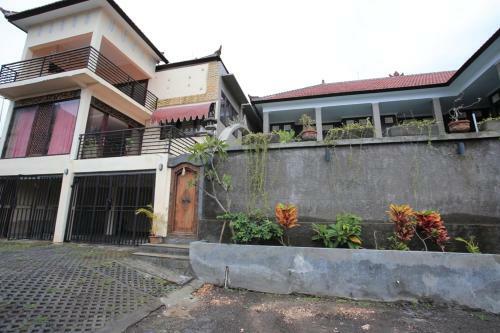Hostal Reddoorz @ Goa Gong Jimbaran