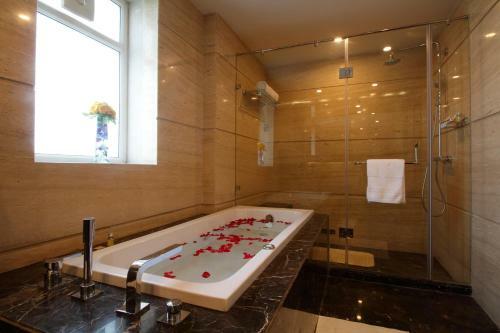 Hotel Ameya Suites Jasola