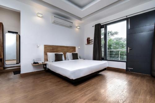 Hostal Oyo Townhouse 003 Southend Sohna Road