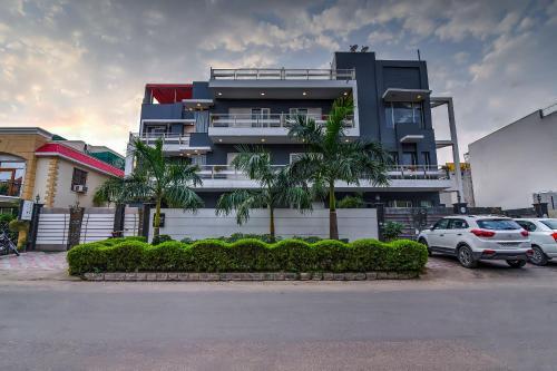 Hostal Oyo Townhouse 003 Southend Sohna Road