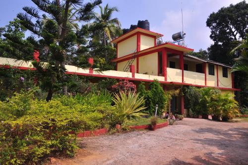 Hostal Castelinho's Home Away From Home