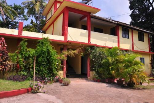 Hostal Castelinho's Home Away From Home
