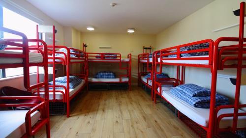 Snoozles Tourist Hostel