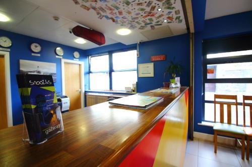 Snoozles Tourist Hostel