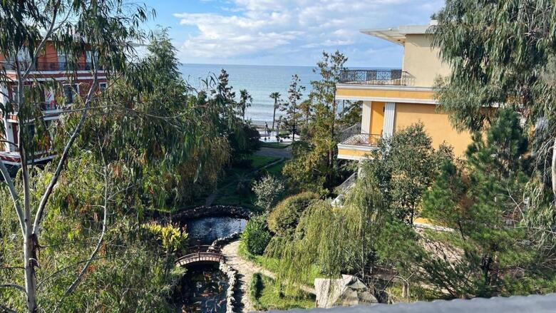 Luxury Dreamland Oasis Apartments