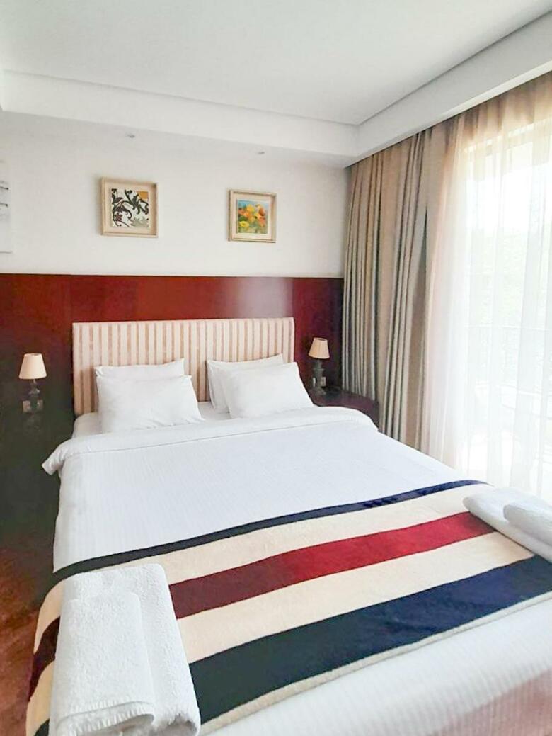 Luxury Dreamland Oasis Apartments