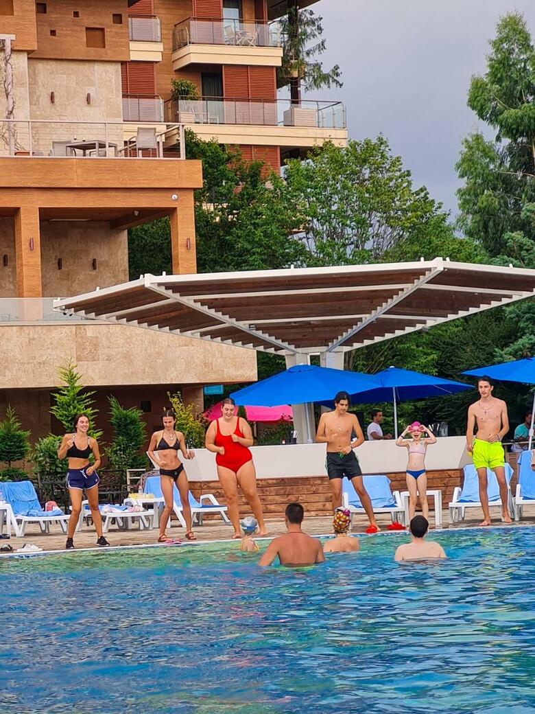 Luxury Dreamland Oasis Apartments