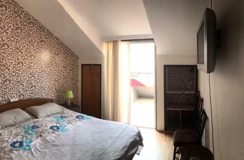 Hostal 13 Rustaveli Ave Guest House