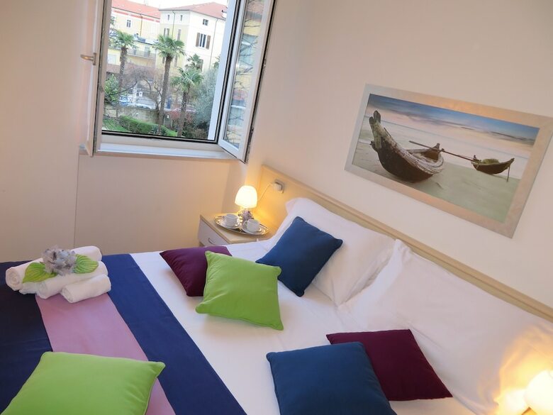 Bella Villa Apartments