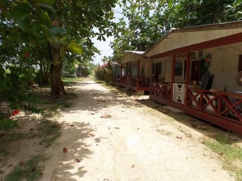 Jahb's Cottages Of Negril