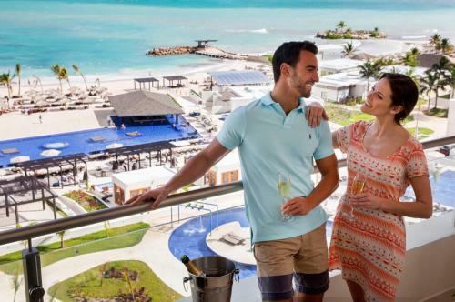 Hotel Royalton Blue Waters All Inclusive