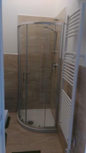 Hostal A Due Passi Dal Treno Affittacamere