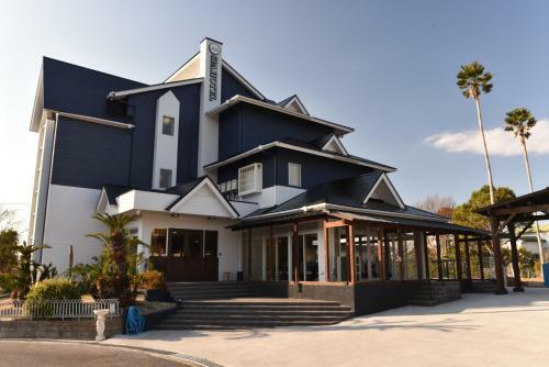 Posada Petit Hotel New Port Club