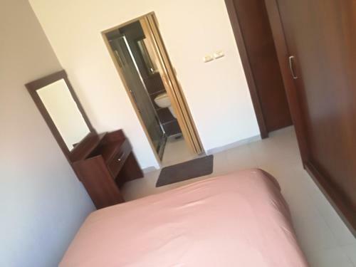 Cozy Dair Ghbar Apartment
