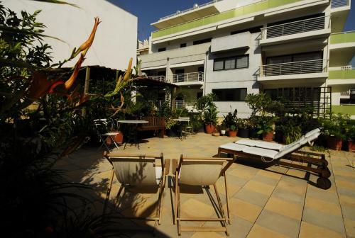 Apartment With Roof Garden
