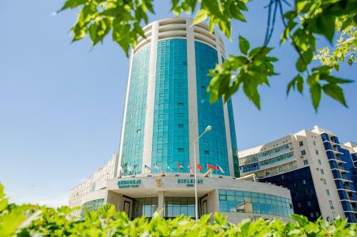 Diplomat Hotel And Business Center