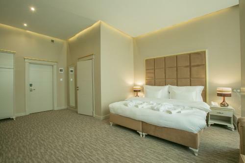 Grand Sapphire Hotel