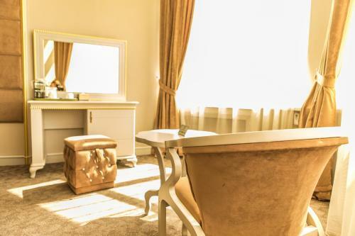 Grand Sapphire Hotel