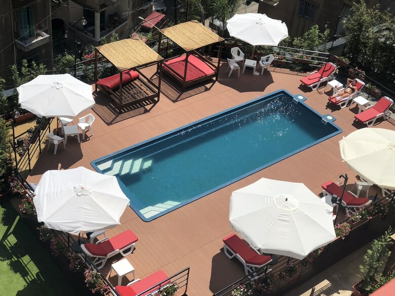 1866 Court & Suites Hotel