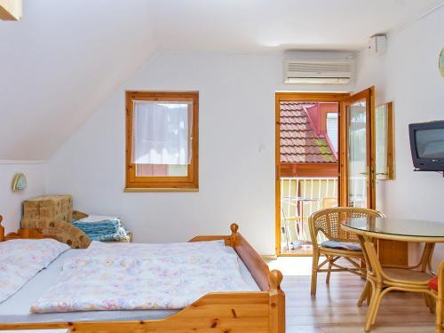 Balaton A403