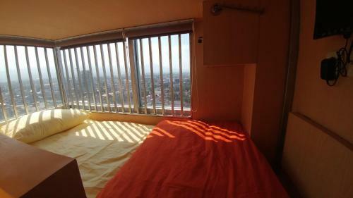 Inap At Capsule Hostel