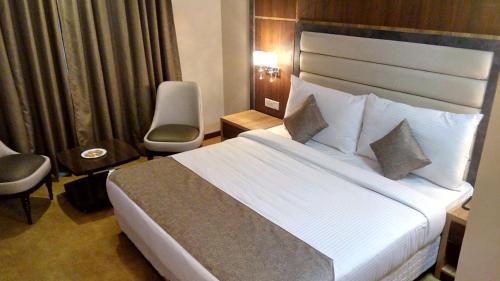 Hotel Hide Away Suites
