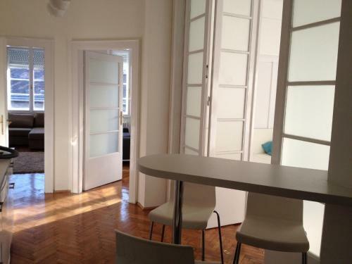 Emperor Apartment - R�k�czi