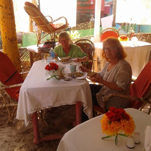 Hostal Mayelle Guesthouse