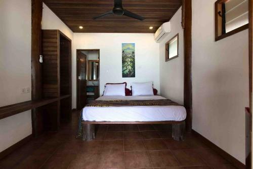 Hostal Kainalu Shipwrecks Villa