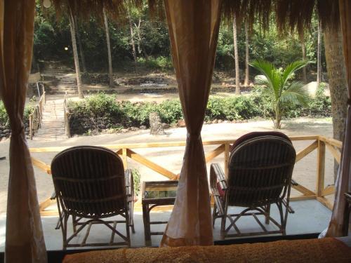 Hotel Krishna Paradise Beach Resort