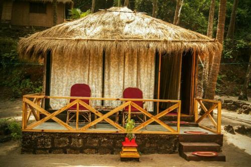 Hotel Krishna Paradise Beach Resort