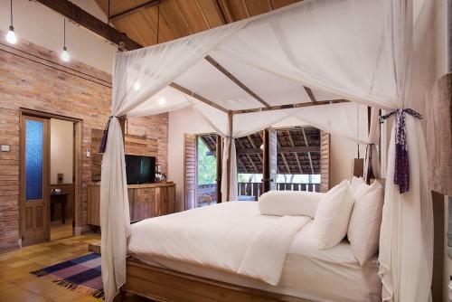 Hotel Desa Alamanis Resort Vila