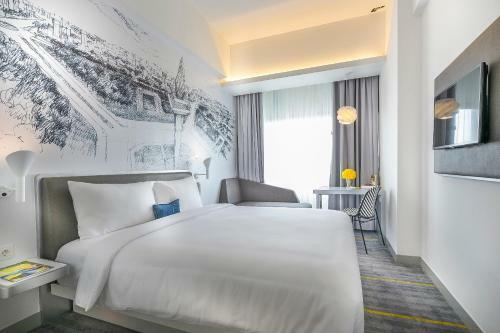 Yello Hotel Harmoni