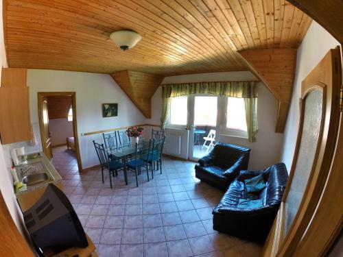 Hostal Balaton White House