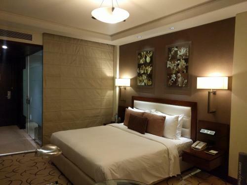 Hotel Lemon Tree Premier, Leisure Valley 2, Gurugram