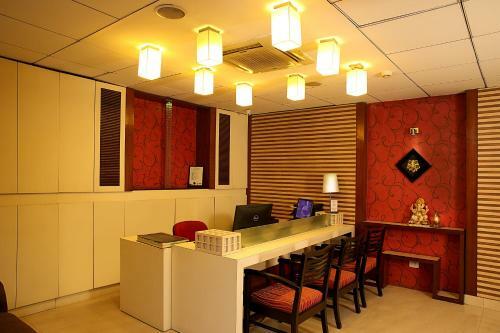 Hostal Ahuja Residency - Jcm 77, Dlf Phase -2