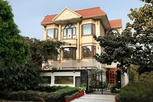 Hostal Ahuja Residency - Jcm 77, Dlf Phase -2