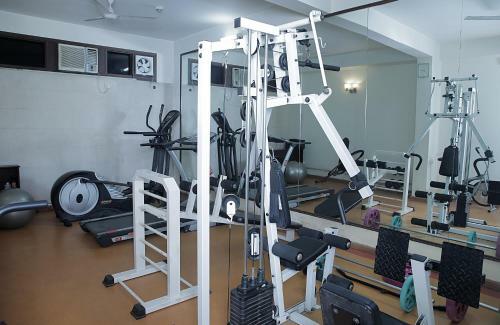 Hostal Ahuja Residency -jcm 55, Dlf Phase -2
