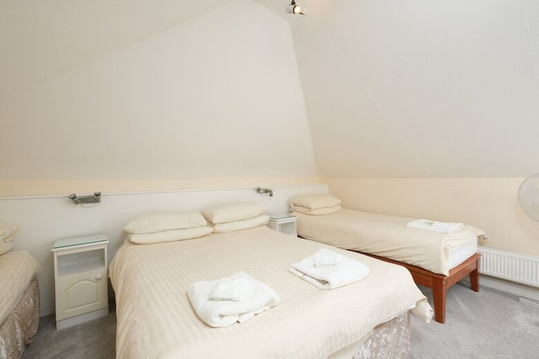 Four Seasons B&B