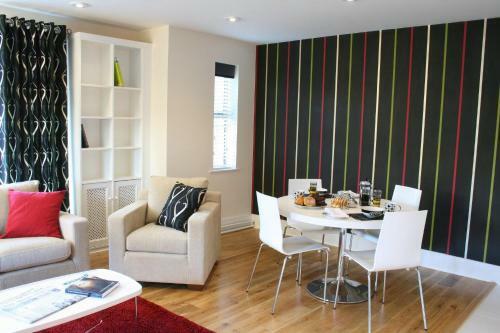 Hostal Brennan Court Guest Accommodation