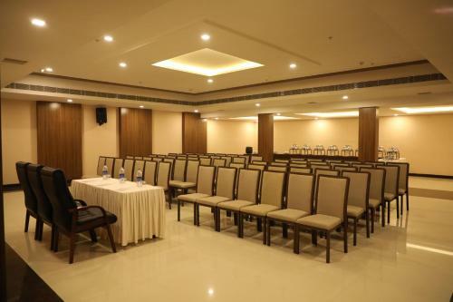 Hotel The Thangam Grand