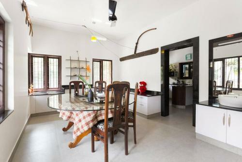Sceva's Garden Home