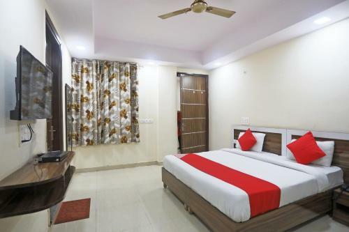 Hotel Rampal Palace