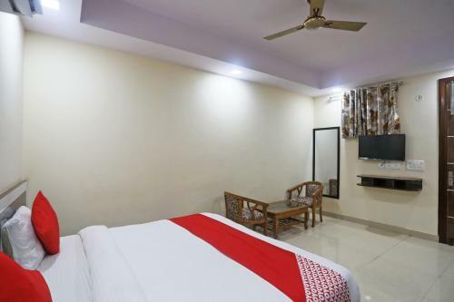 Hotel Rampal Palace