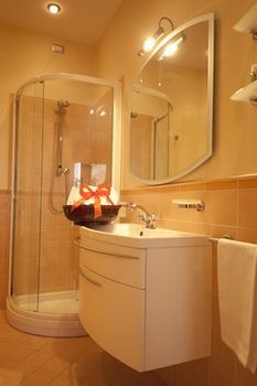 Residencia Hotel La Reunion Incoming