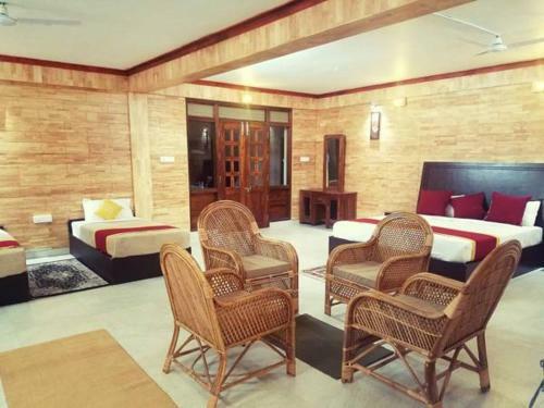 Hotel Bamboo Creek Resort