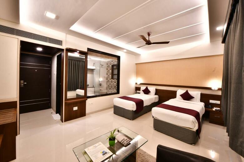 Hotel Vits Sagar Plaza, Pune Chakan