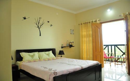 Hotel Woodrose Resort