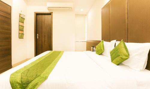 Hotel Bliss