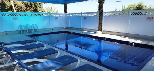 Lodge Pine Tree Cabin